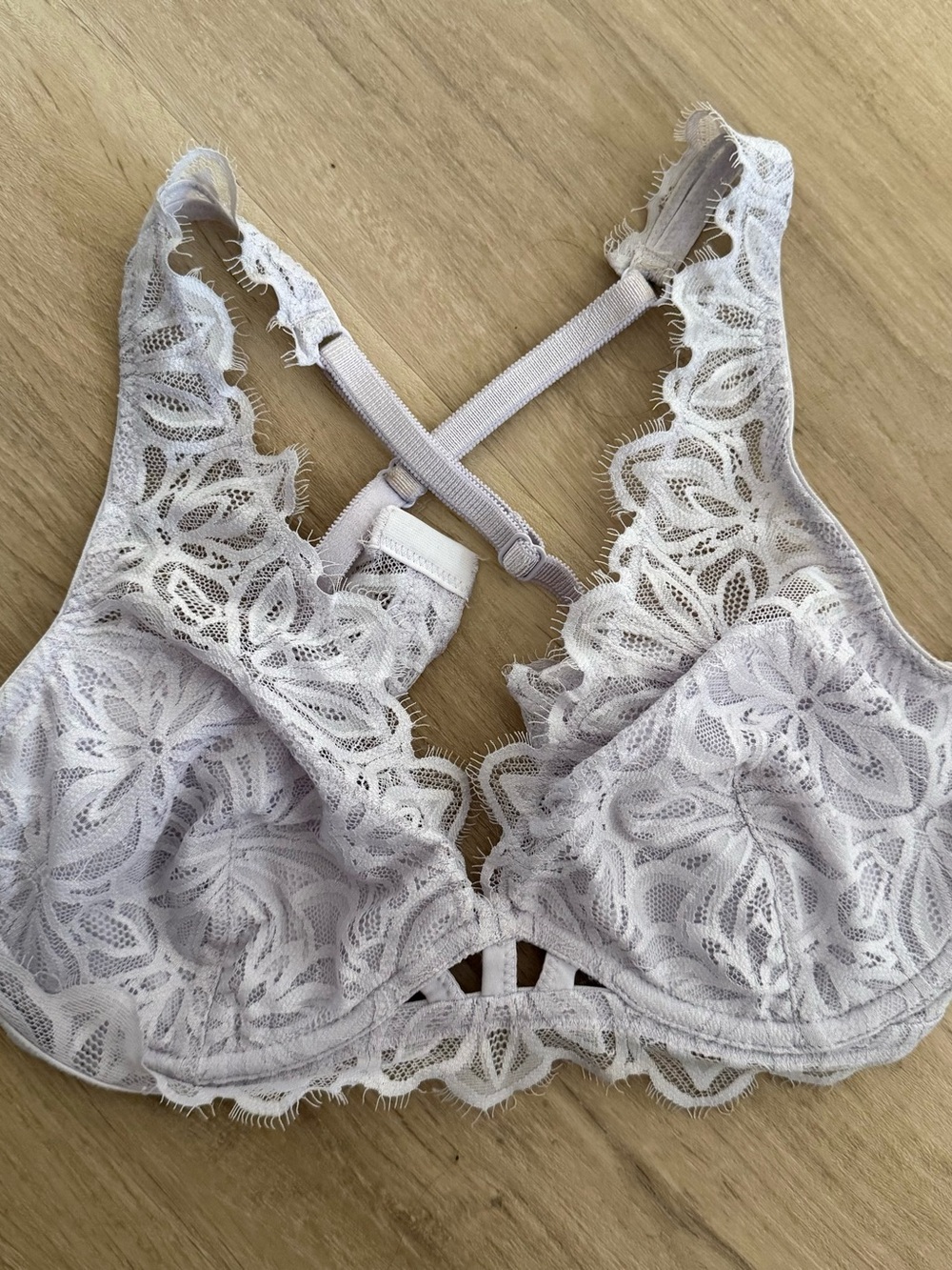 VS PINK Lavender Lace bra